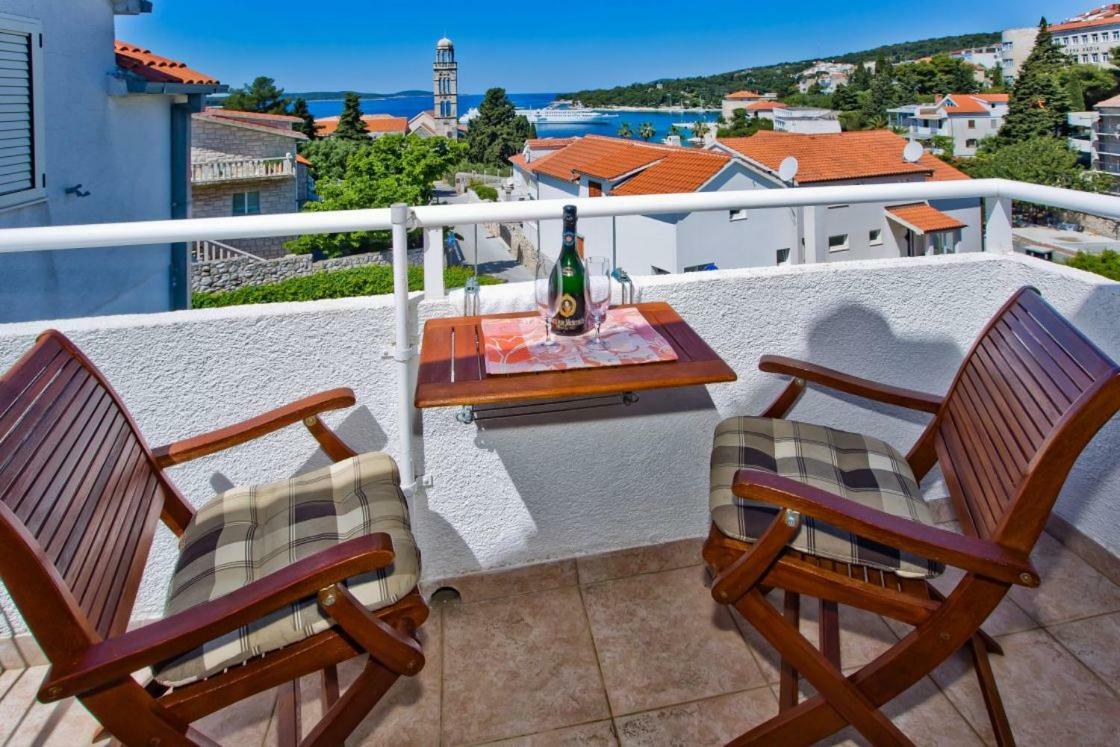 Apartments Jacky Đảo Hvar Ngoại thất bức ảnh