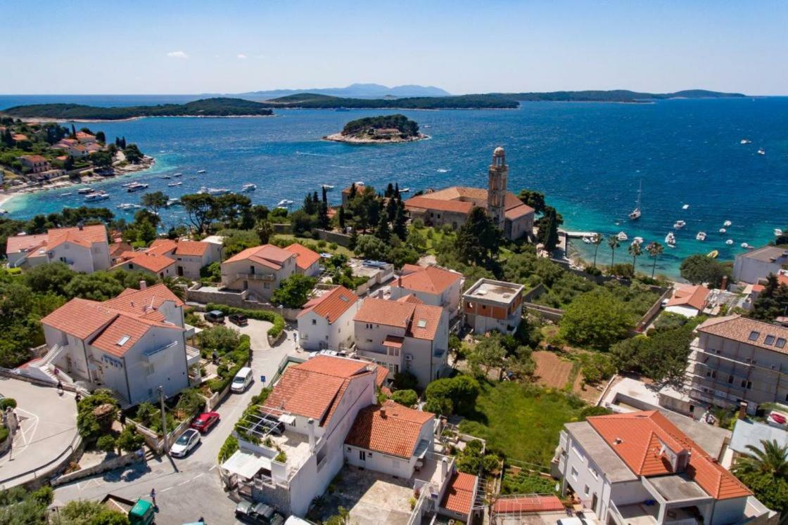 Apartments Jacky Đảo Hvar Ngoại thất bức ảnh
