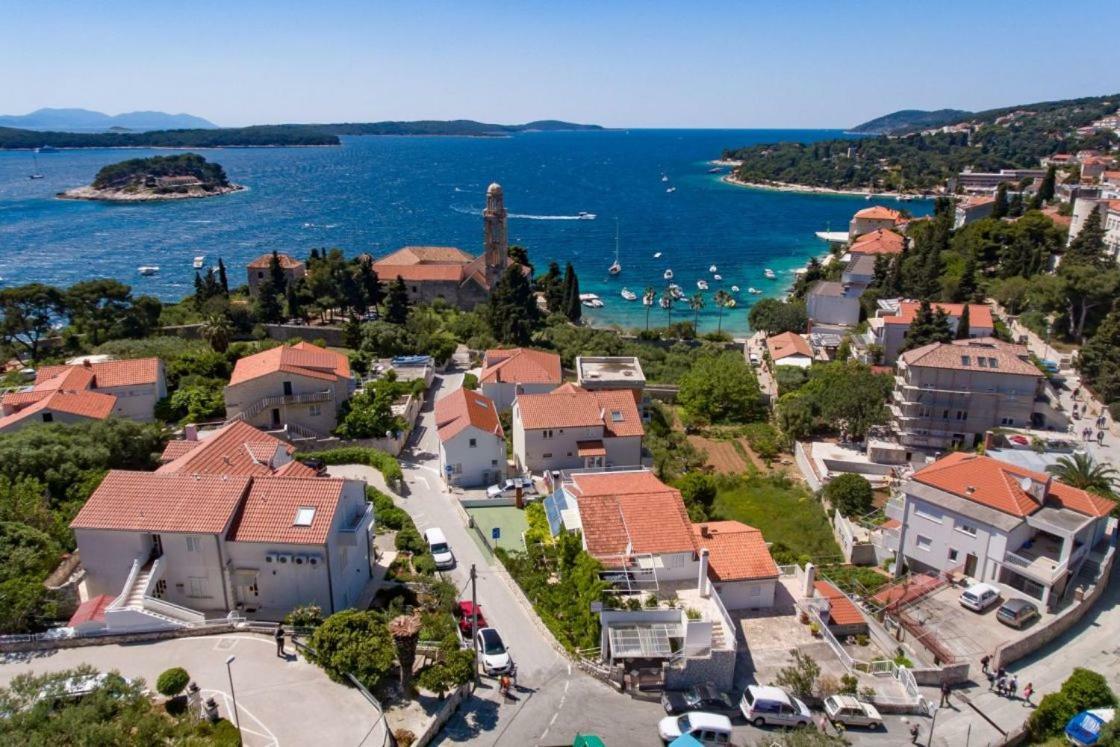 Apartments Jacky Đảo Hvar Ngoại thất bức ảnh